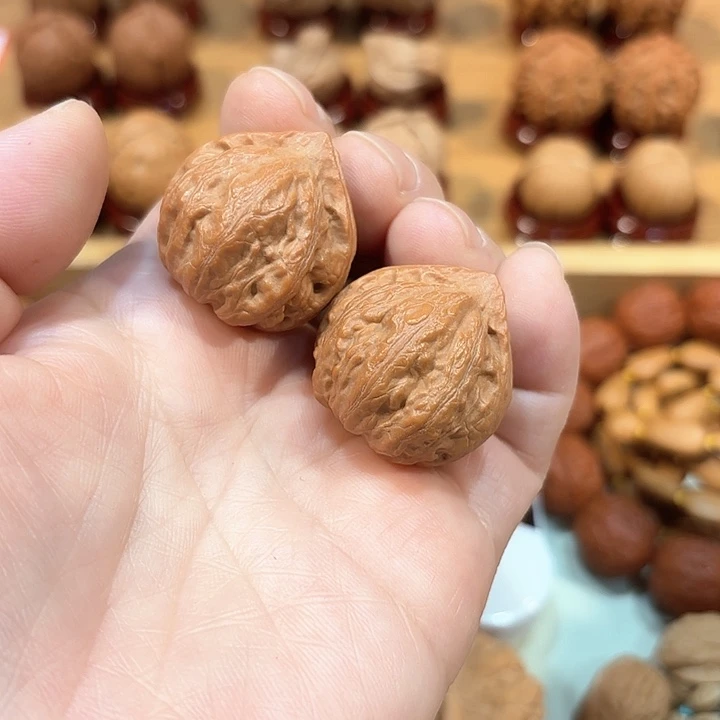 文玩核桃吊坠云朵046