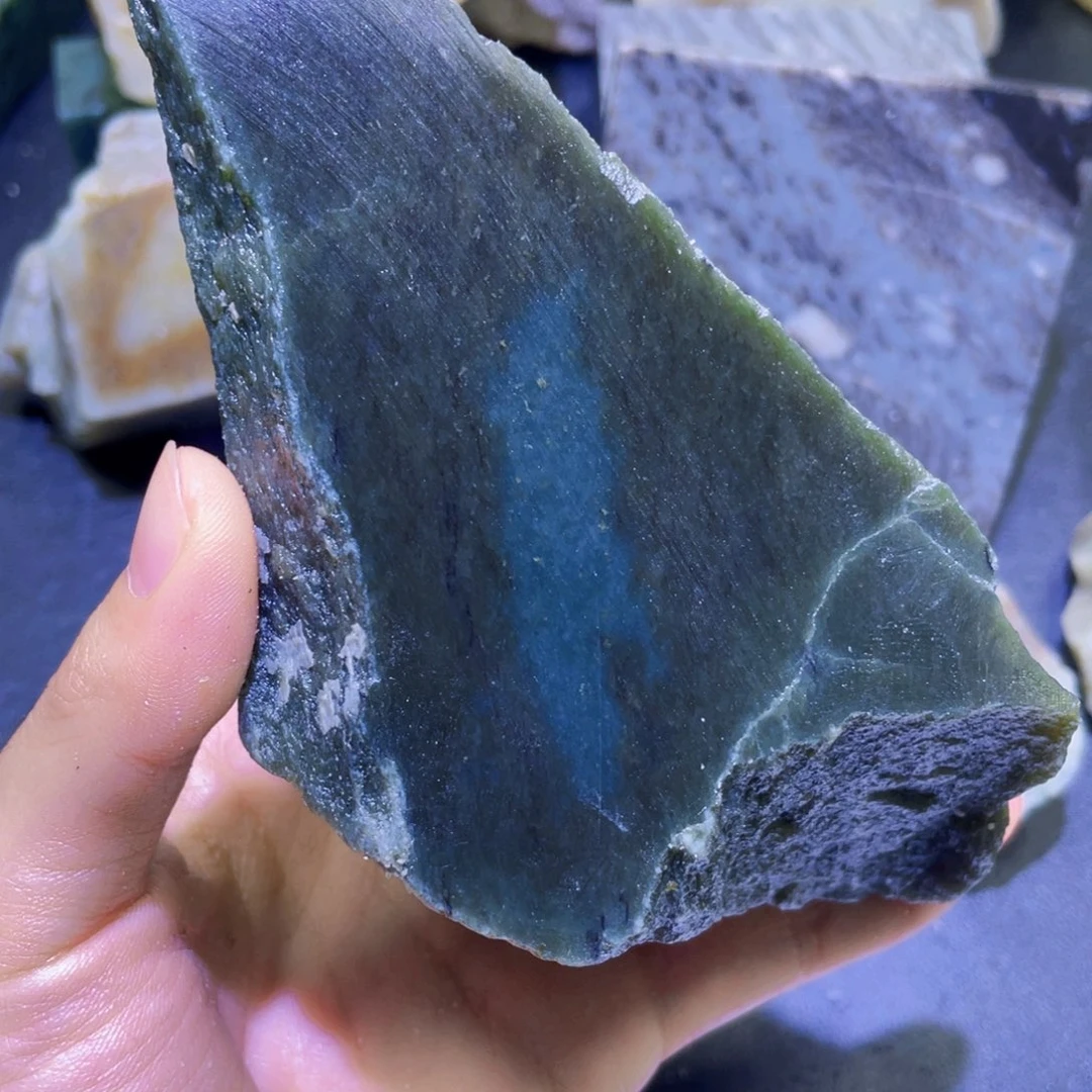 和田玉未镶嵌珠宝半成品