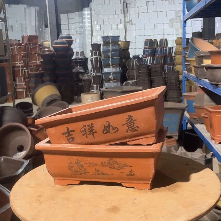 26-26红色马槽花盆