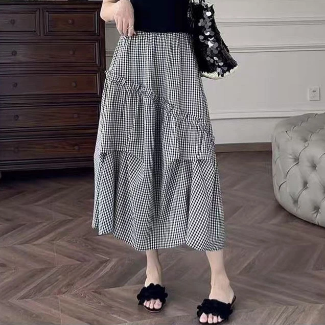 【夏央旗舰店】2025夏季新款法式黑白格子不规则大摆半身裙#6670