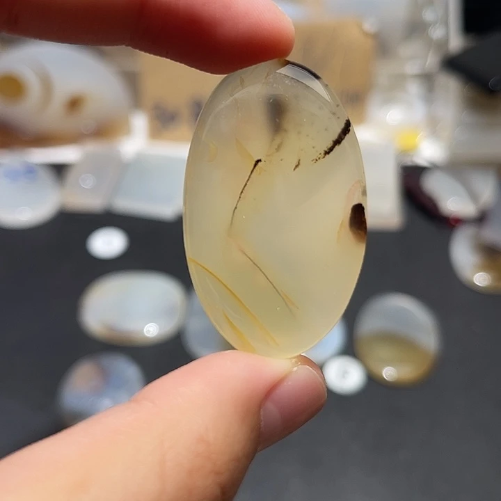 玛瑙/玉髓颈饰未镶嵌