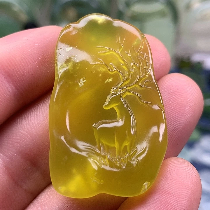 蛇纹石玉未镶嵌挂坠