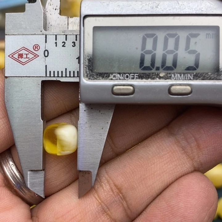 未镶嵌琥珀裸石33号8.8*7.7微瑕