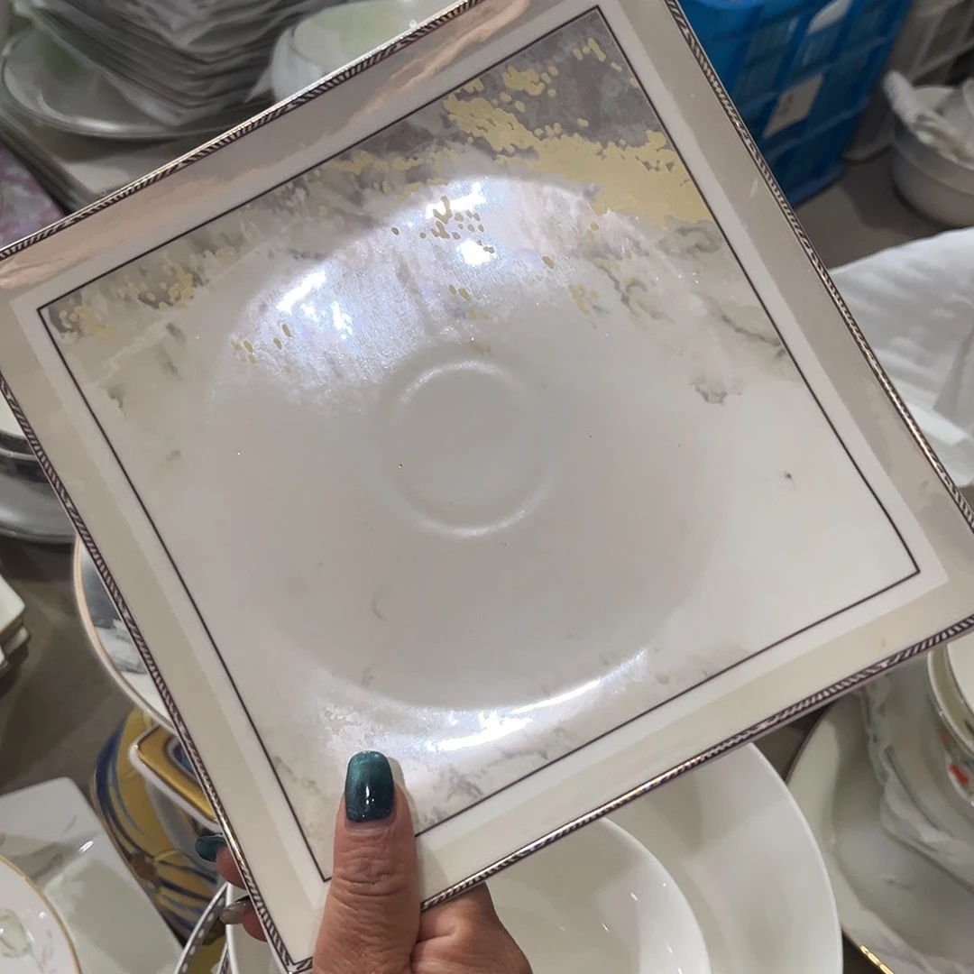 瓷片海岸八寸翘盘四个微瑕