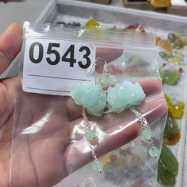 倾****蛇纹石玉合金耳饰