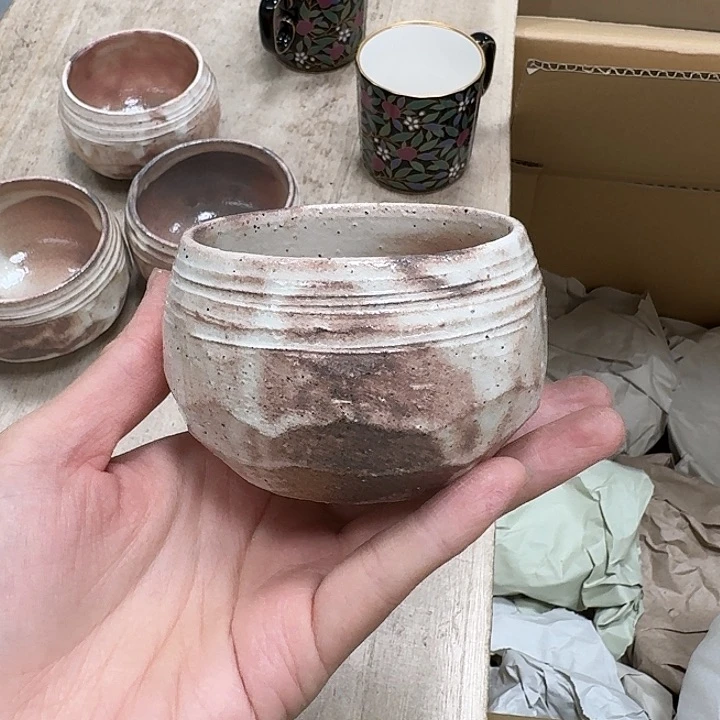 瓷片噗哈哈哈哈哈哈哈哈哈我笑