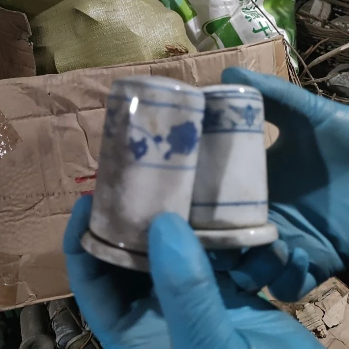 摆件陶瓷盘子碗啥都有