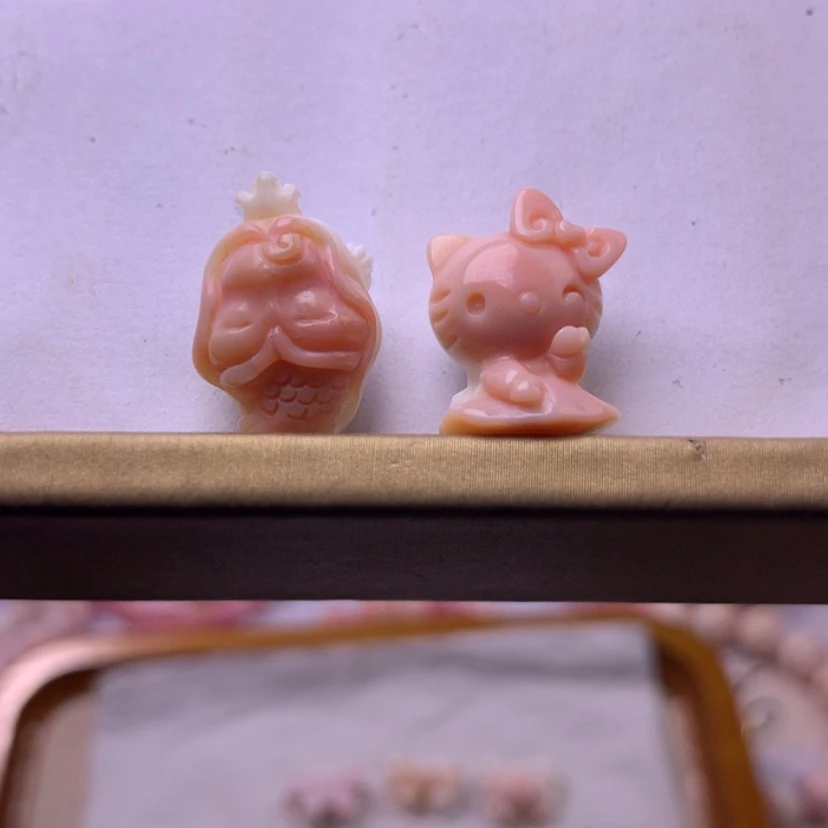 【闪购商品】查罗石颈饰合金福利