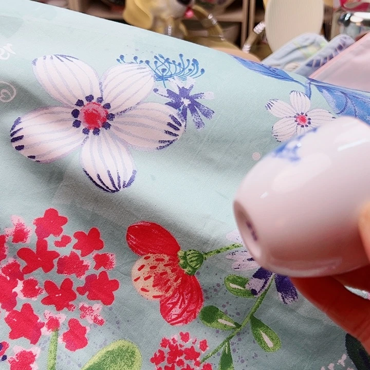 257585685899889989999