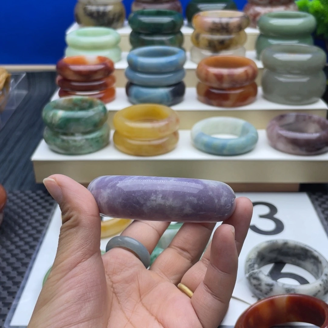 石英质玉手镯未镶嵌棉*