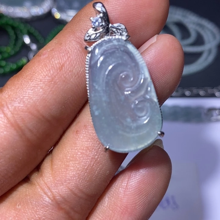 翡翠未镶嵌颈饰天然翡翠