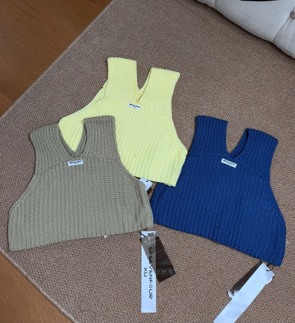 吉吉【瘦腰神器】新款百搭V领针织吊带背心#84111