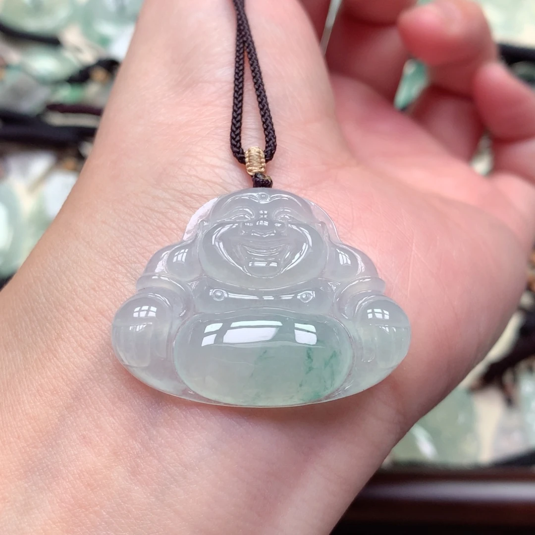 翡翠未镶嵌颈饰佛公