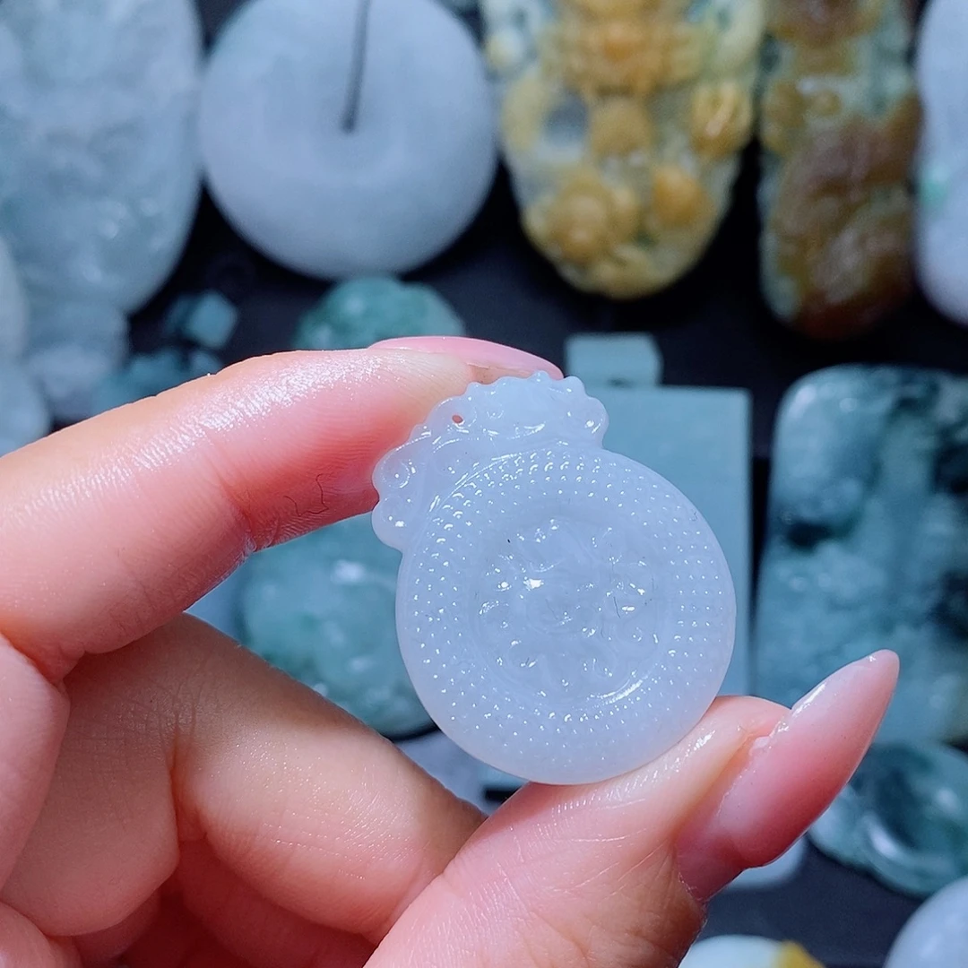 定制翡翠未镶嵌翡翠