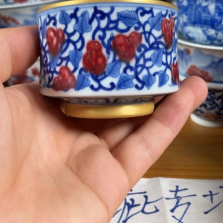 青花釉里红杯子金杯