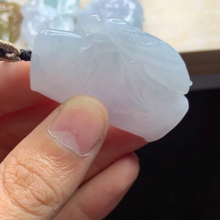 翡翠未镶嵌颈饰吊坠