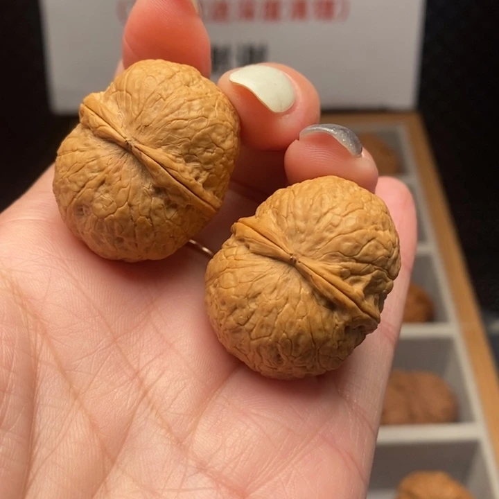 文玩核桃吊坠8蛇皮球33