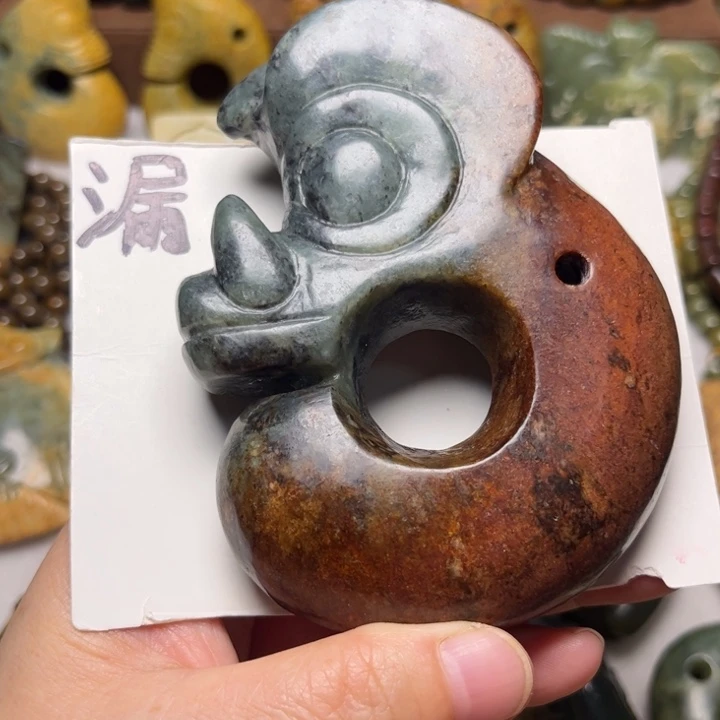 岫岩河磨玉（透闪石质玉）未镶嵌珠宝奇石