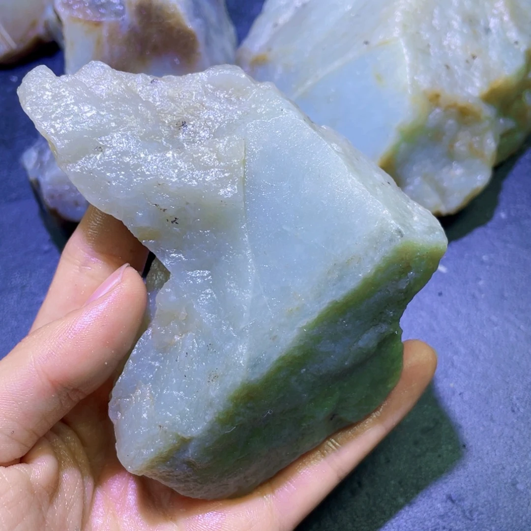 和田玉未镶嵌珠宝半成品