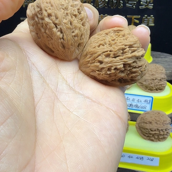 任***生文玩核桃把件全品南疆石天残脚文玩核桃