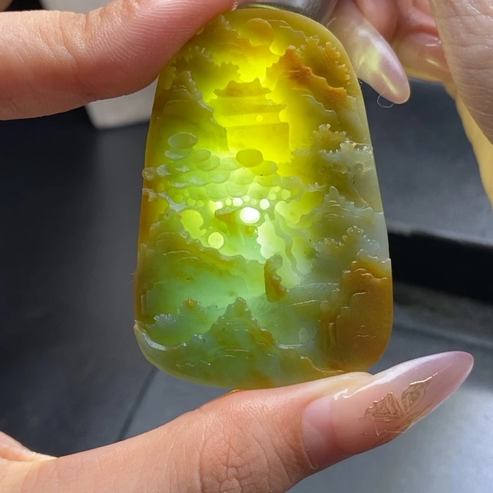 定制翡翠未镶嵌山水