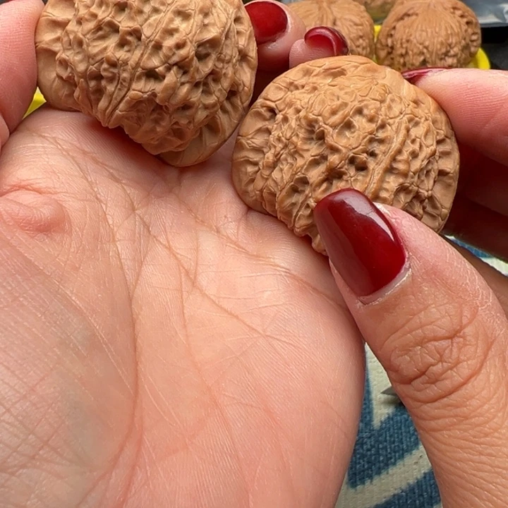 吊坠桃核文玩雪麒麟42