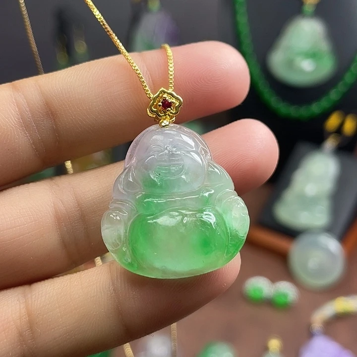 翡翠未镶嵌吊坠(赠链)