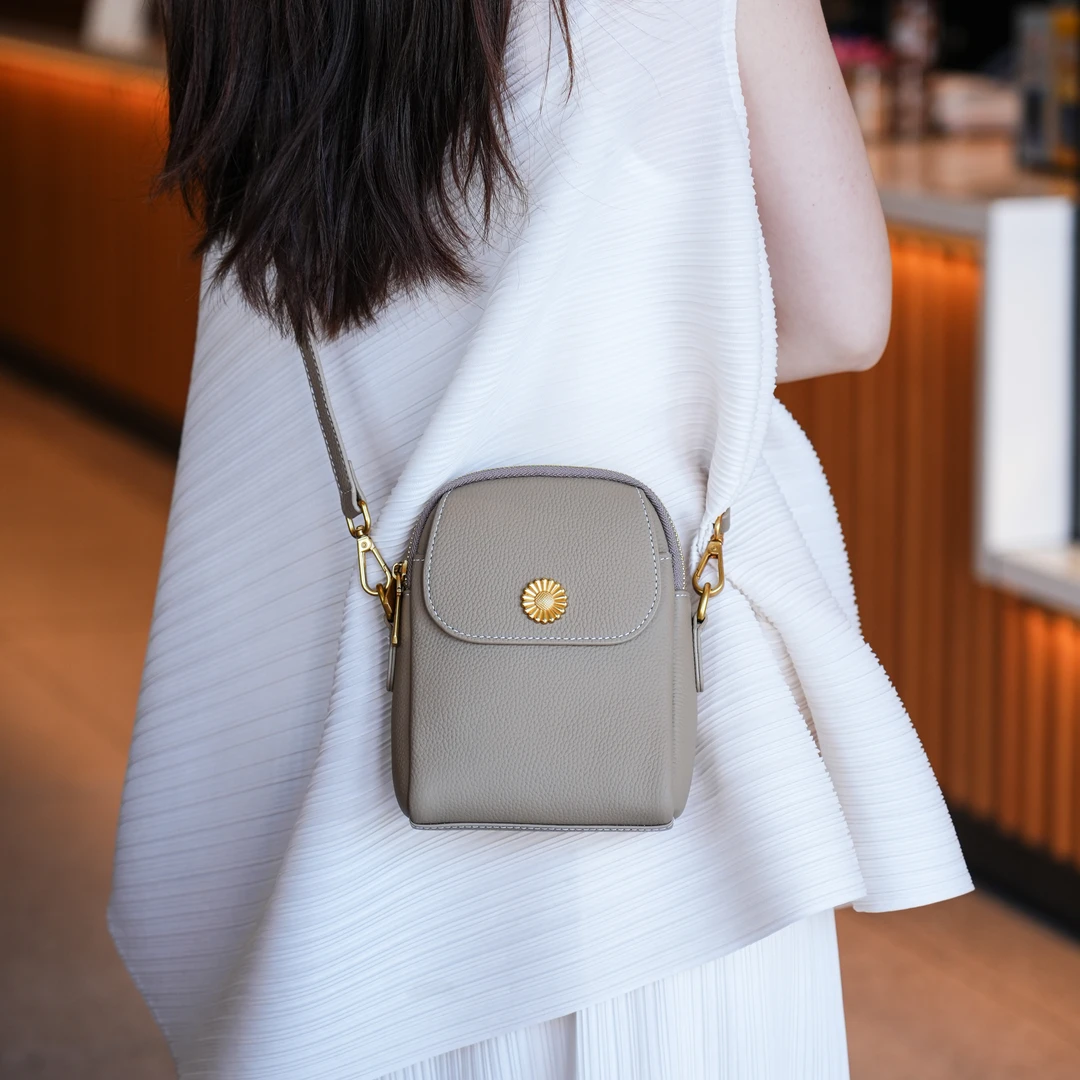 Gefanxi/歌梵希2024新款真皮手机包女时尚高级感单肩斜挎牛皮小包