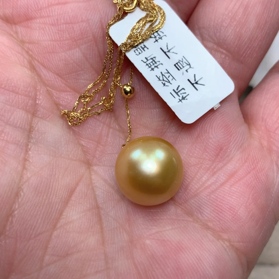 颈饰18K金镶嵌海水珍珠