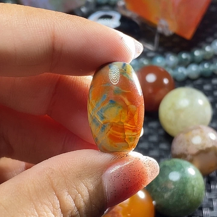 杨***友未镶嵌颈饰玛瑙/玉髓