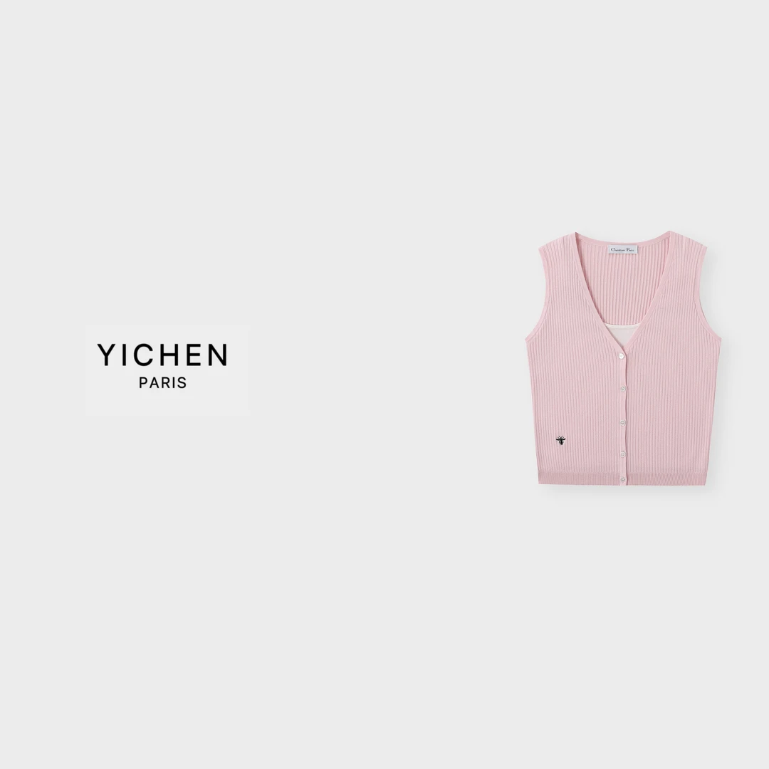 YC 樱花粉假两件拼接刺绣徽标竖坑条无袖针织马甲-6179