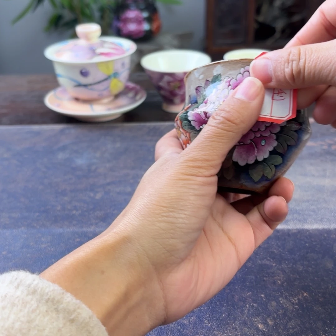 于***师景德镇纯手工陶瓷工艺陶瓷