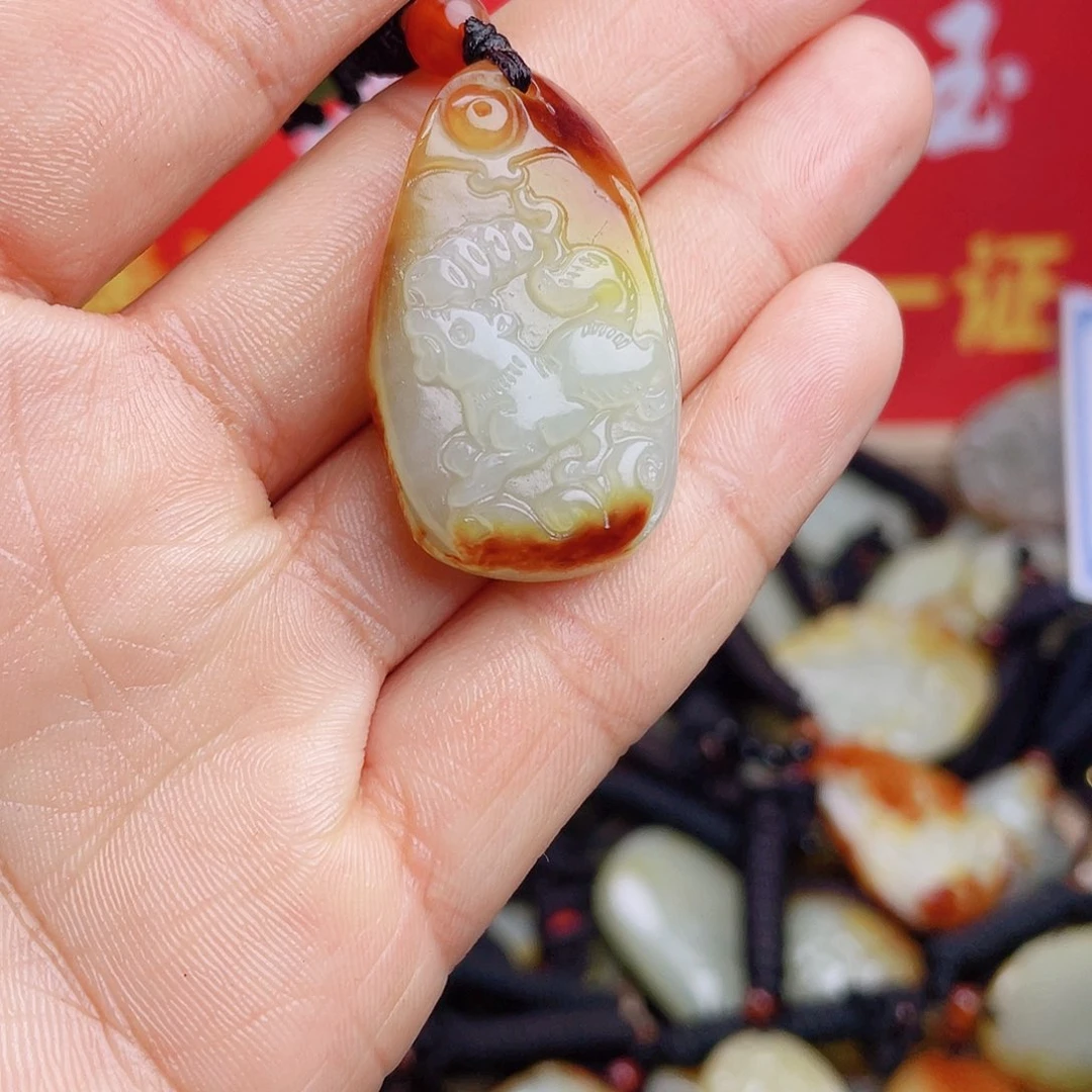 和田玉颈饰未镶嵌