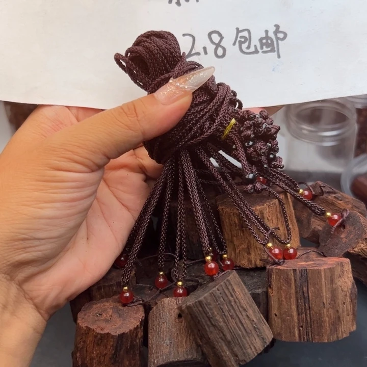 藤类降真香缅甸东枝料吊坠2.88发其一