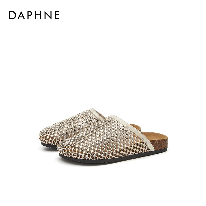 达芙妮圆头仙女包头半拖鞋2025夏外出平底镂空镶钻舒适简约女网鞋