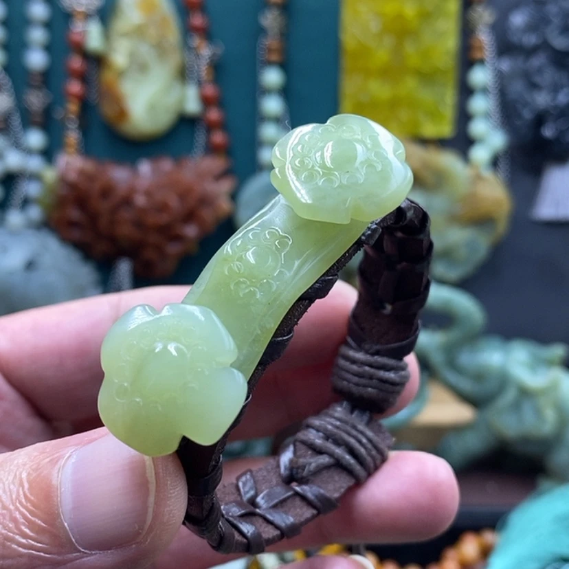 【闪购商品】未镶嵌岫玉手牌