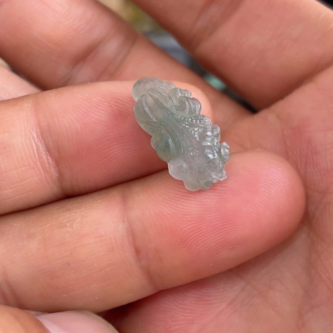 定制翡翠未镶嵌白菜