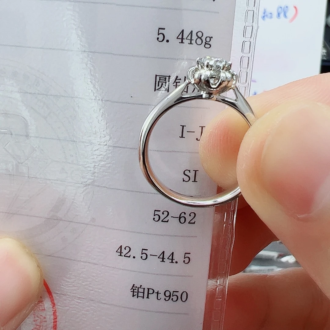 戒指/指环18K金镶嵌钻石