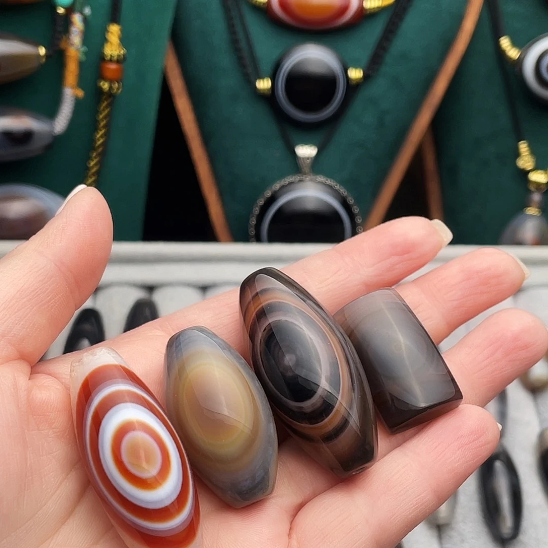 玛瑙/玉髓合金珠宝半成品蝎****n