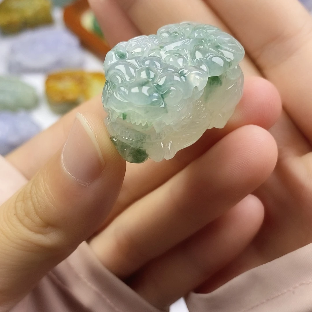 颈饰未镶嵌翡翠貔貅