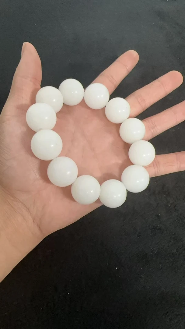 白冰大手串和田玉
