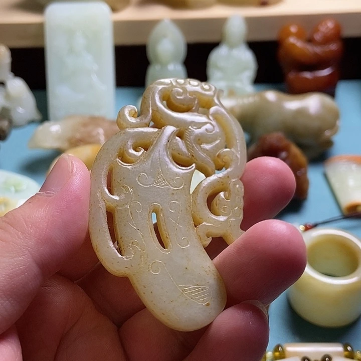 和田玉未镶嵌挂件