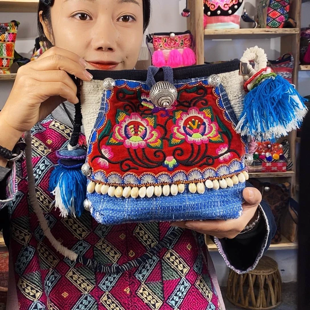 织绣手工制作工艺包包