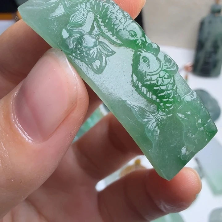 定制翡翠未镶嵌包工