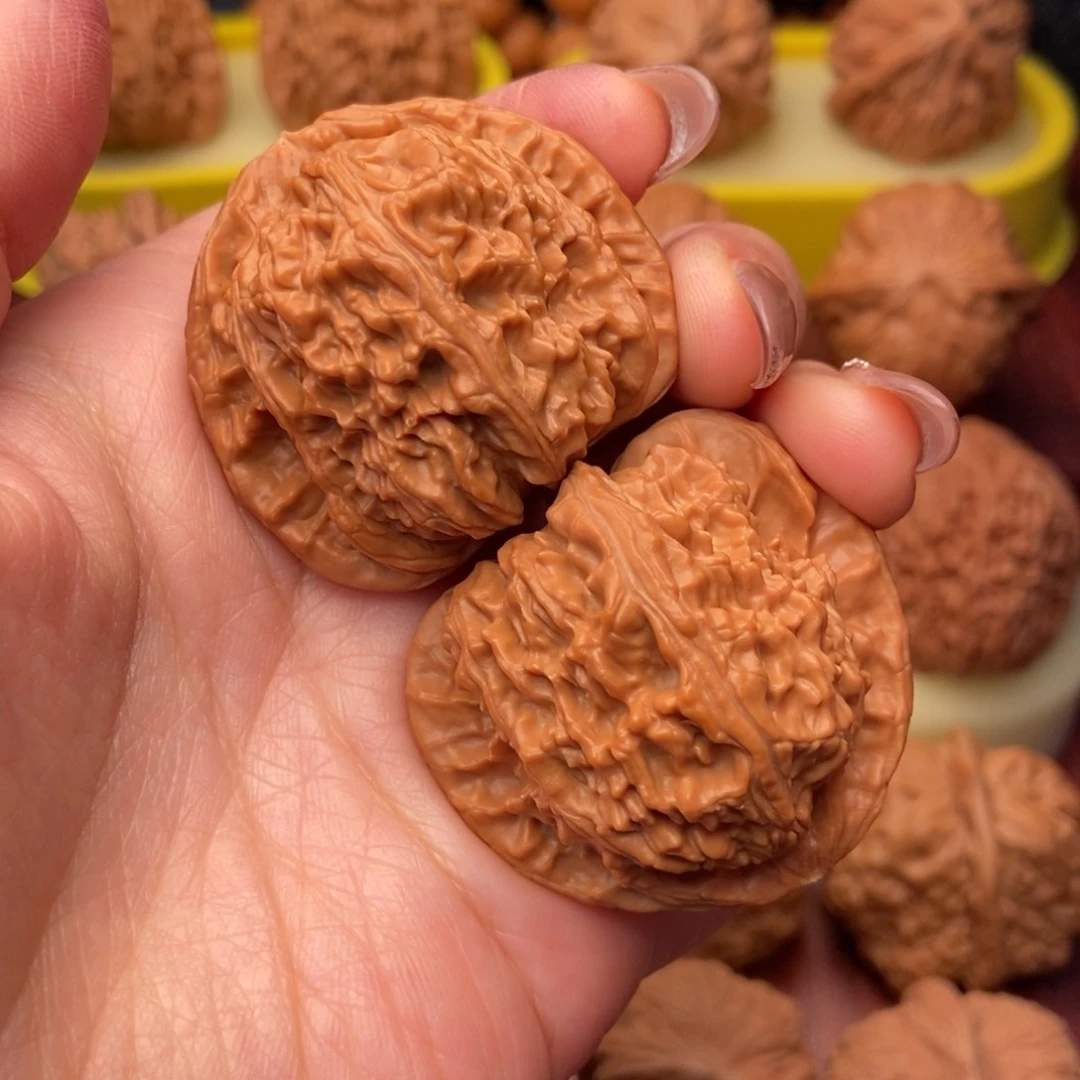 把件文玩核桃41三角白“大漏”