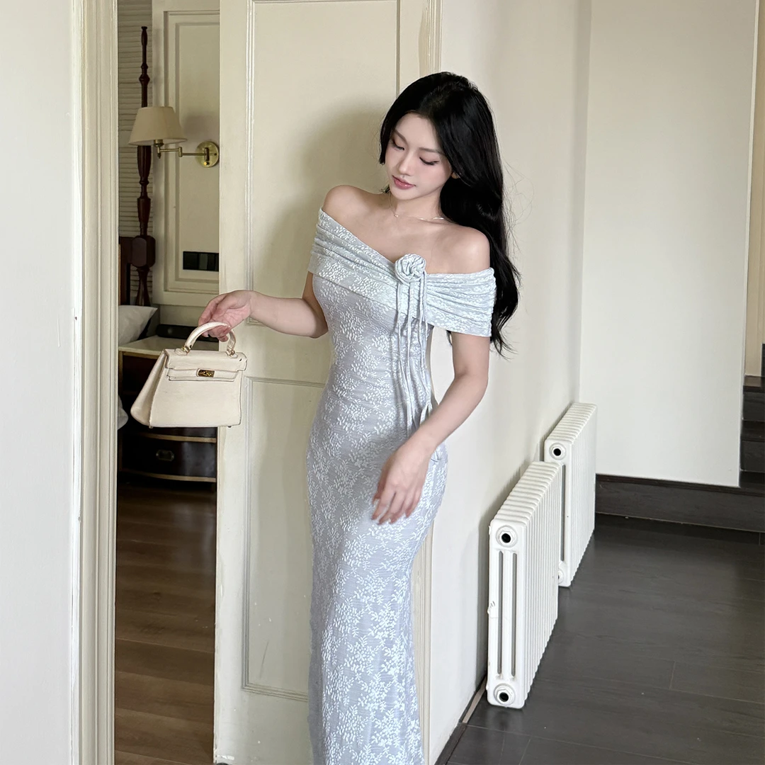 纯欲风蓝色提花一字肩连衣裙2025夏季新款气质修身显身材包臀长裙