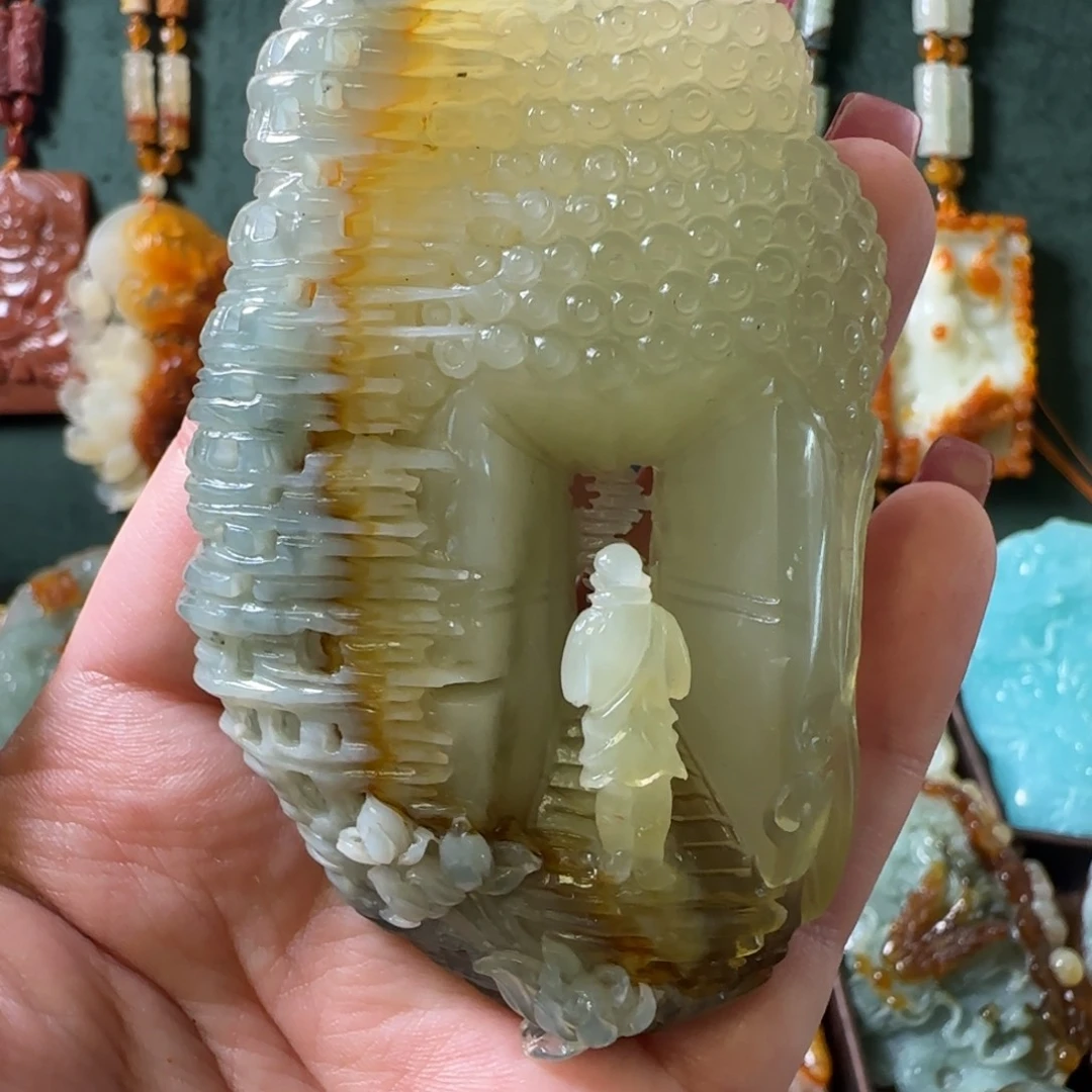 岫玉未镶嵌颈饰佛