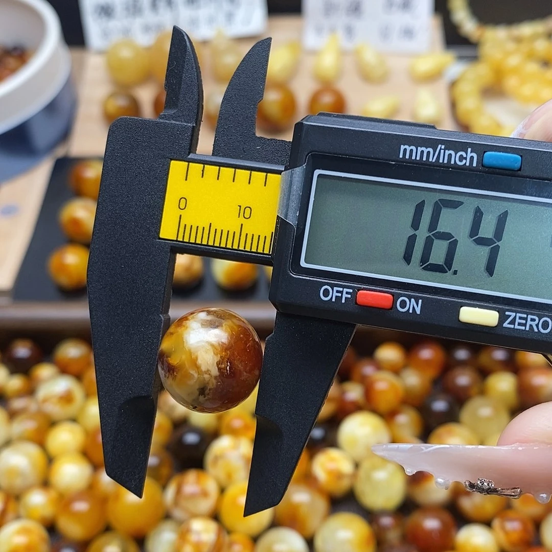 虫珀未镶嵌裸石蜜蜡944