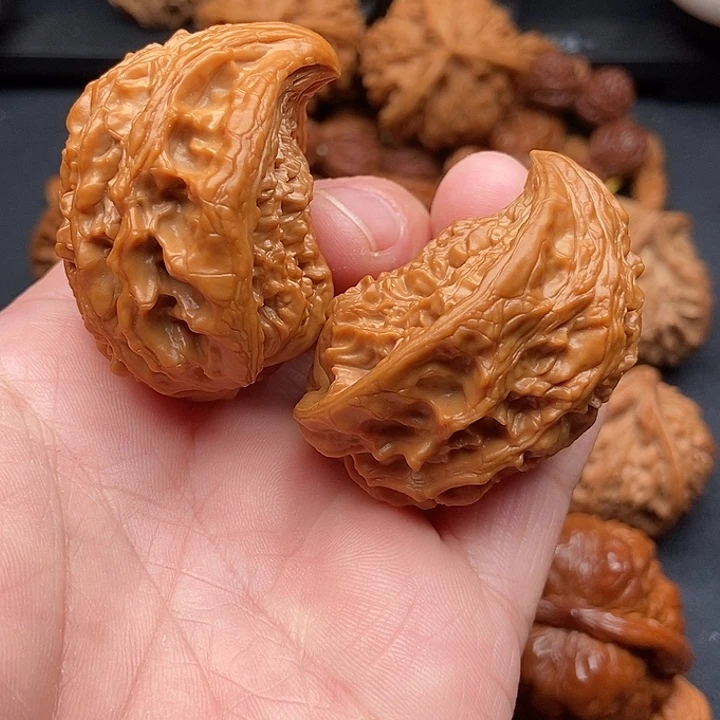 文玩核桃把件座山雕