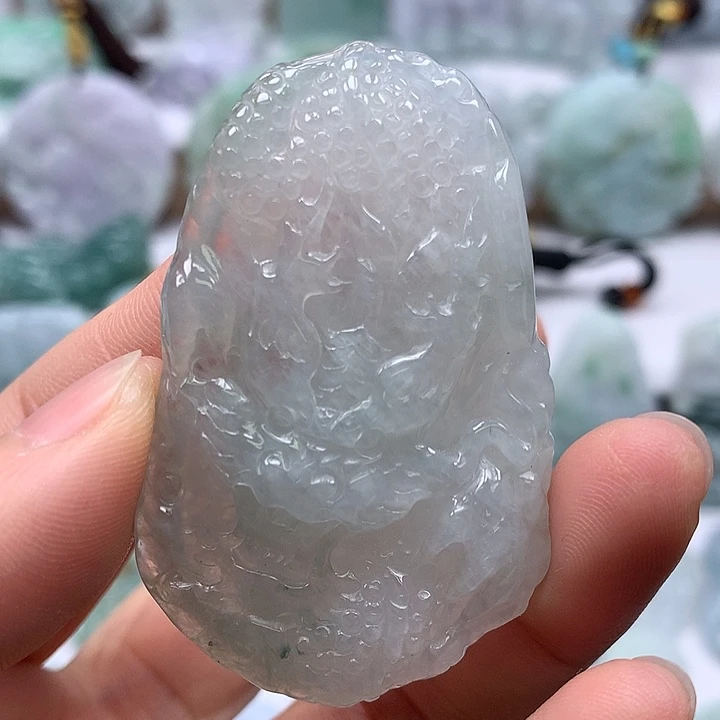 翡翠未镶嵌颈饰随形龙行天下福利